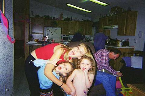 sarah and cousins